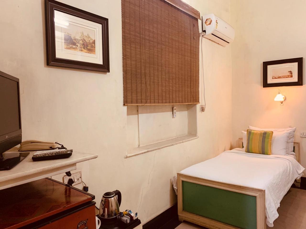 Hotel The Elgin Fairlawn, Calcutta Extérieur photo